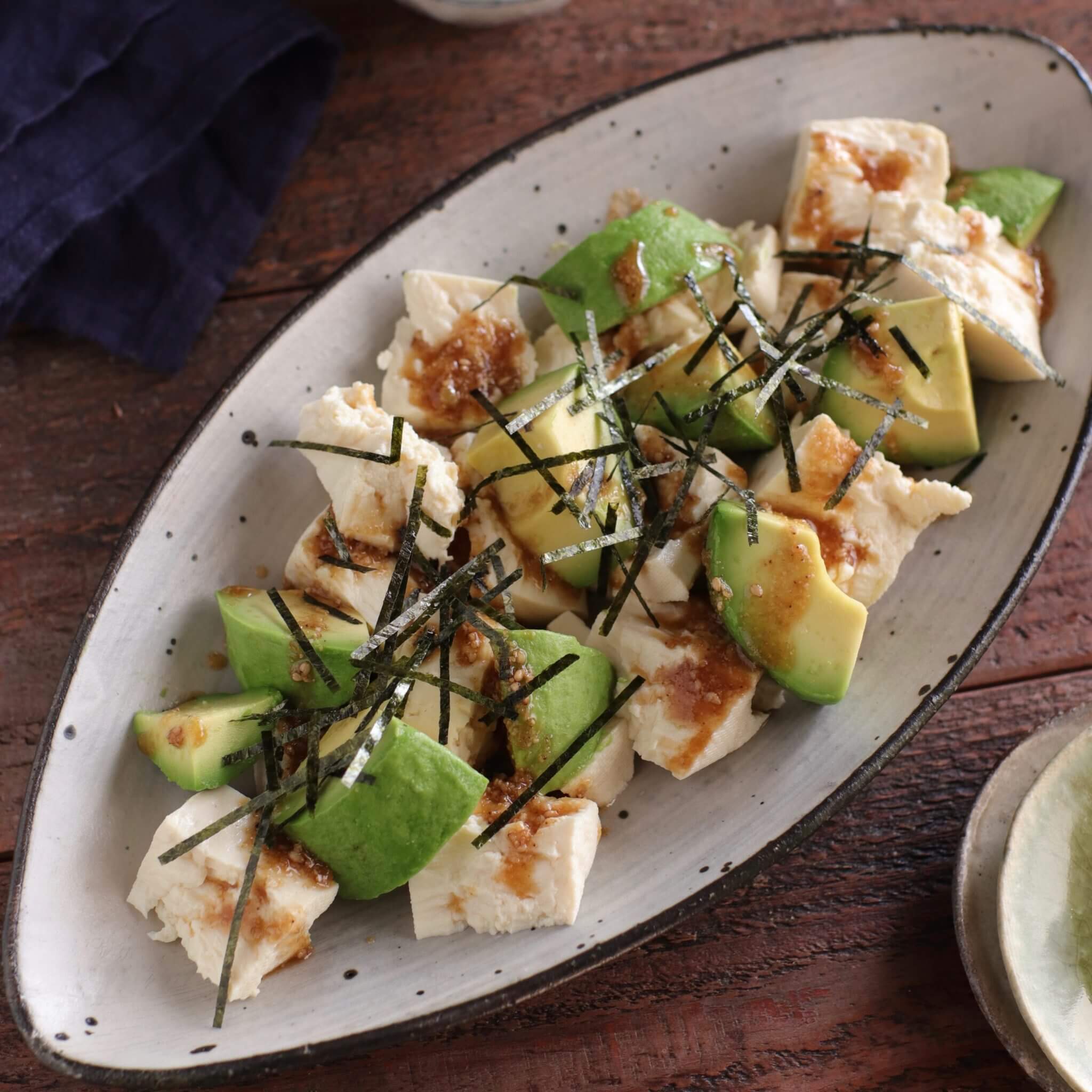 アボカドと卵の朝食ラップのレシピ